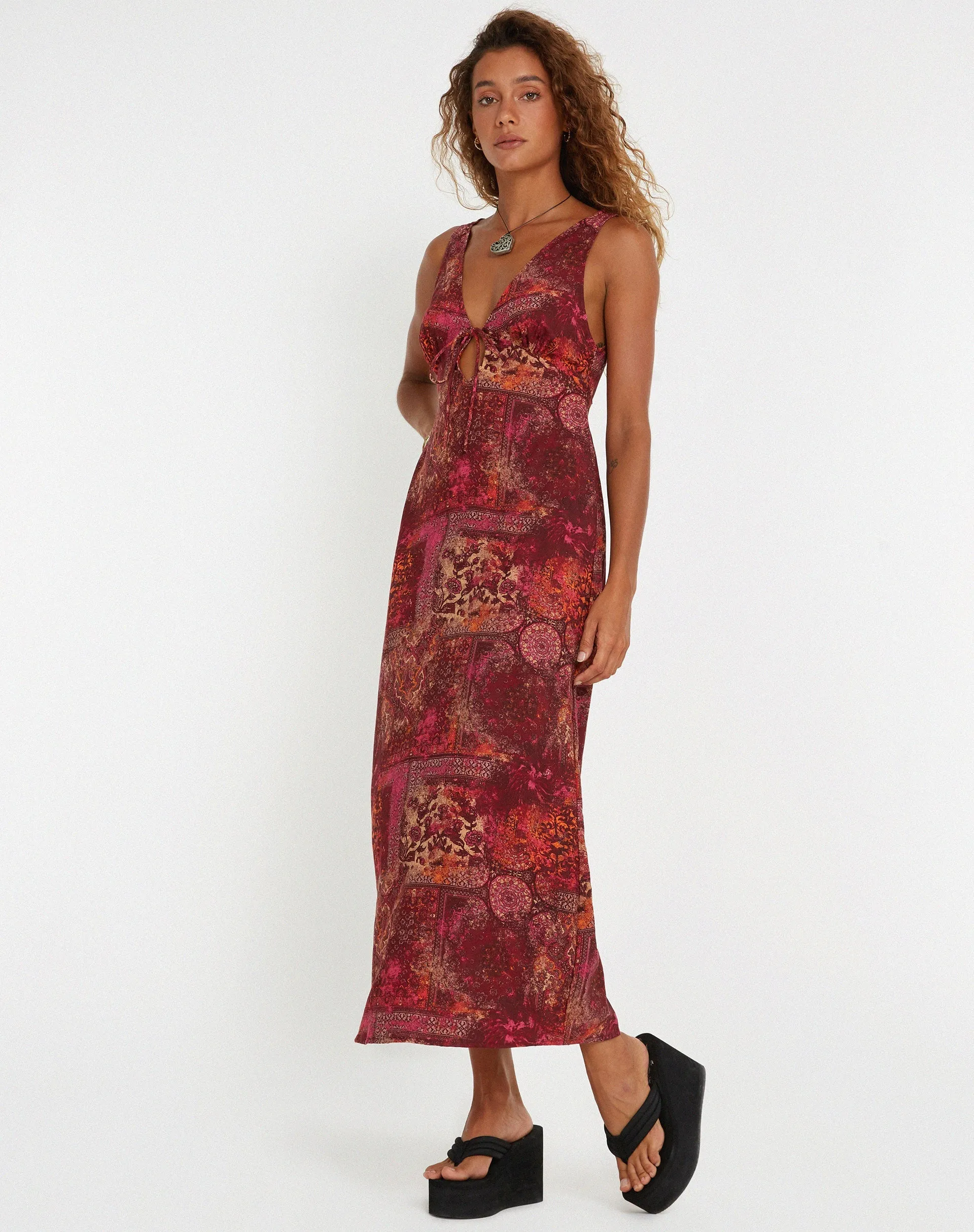 Fiaso Midi Dress in Abstract Paisley Red