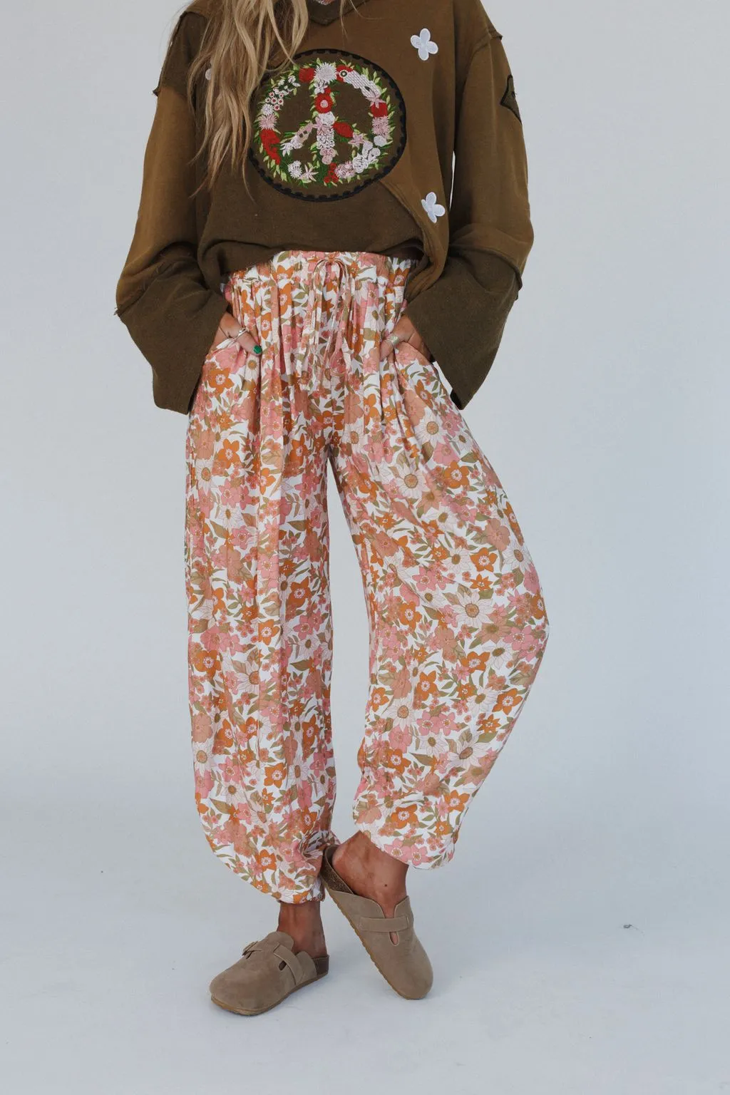 Flower Flair Pants - Ivory Multi