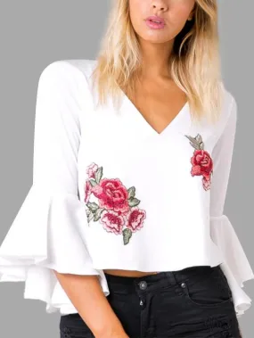 OEM ODM V-Neck Embroidered Cut Out 3/4 Sleeve White Top