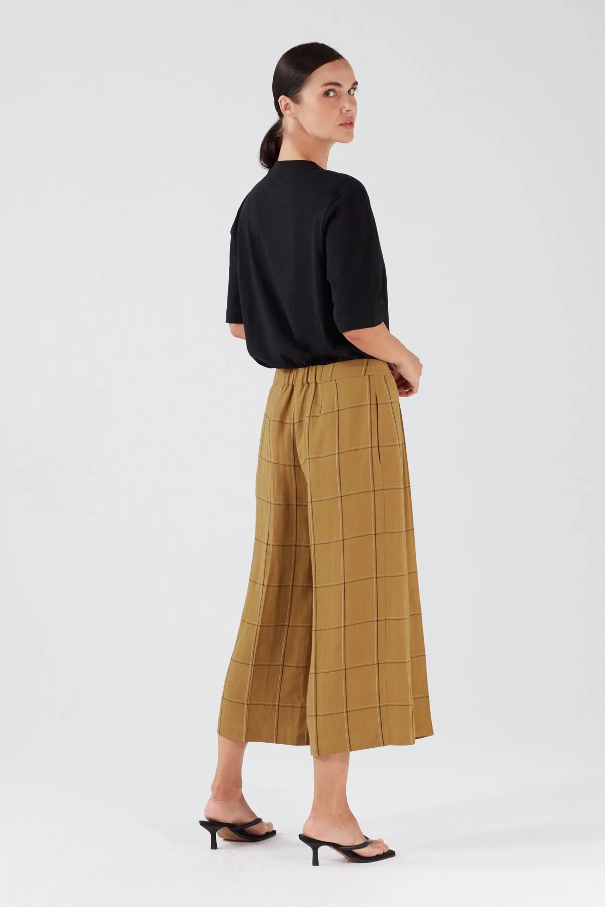 VISCOSE RICH WIDE LEG CROPPED TROUSERS