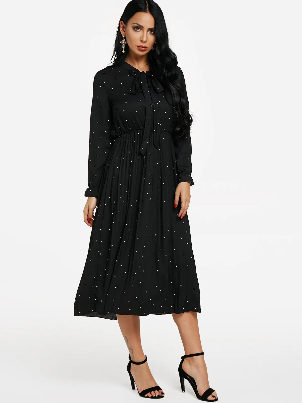 Wholesale Black Round Neck Long Sleeve Polka Dot Lace-Up Maxi Dress